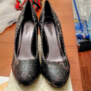 Elegant Black and Gold Snakeskin Heels